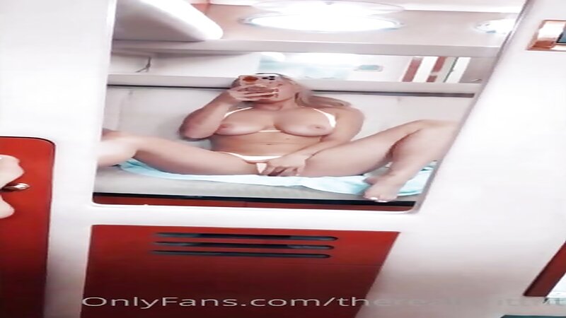 Therealbrittfit Solo Yacht Fingering