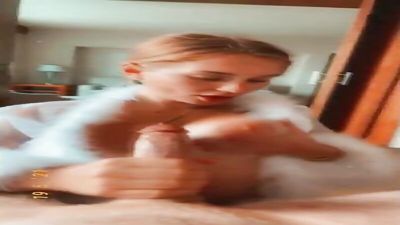 Zoie Burgher Hotel Blowjob and Sex Tape