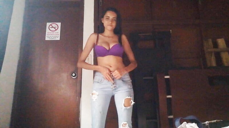 Valeria Rey Sexy Bras Try On and JOI Tease