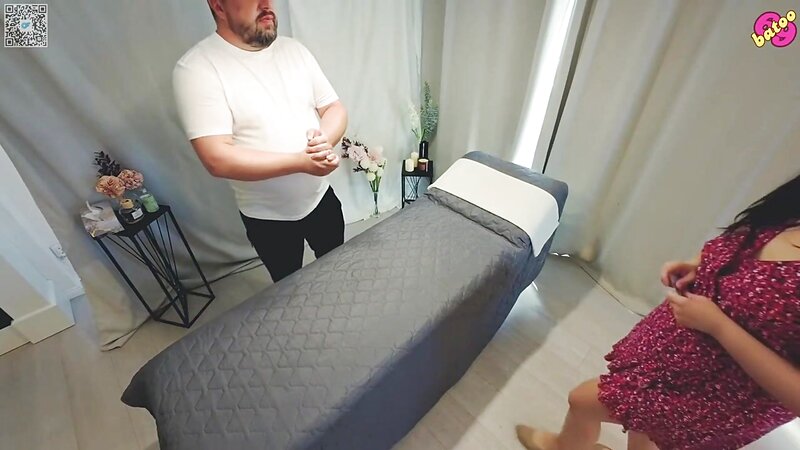 Fantastic Oiled Babe Fucking