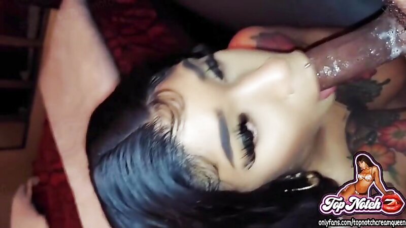 Ebony Babe Sloppy Blowjob and Spit