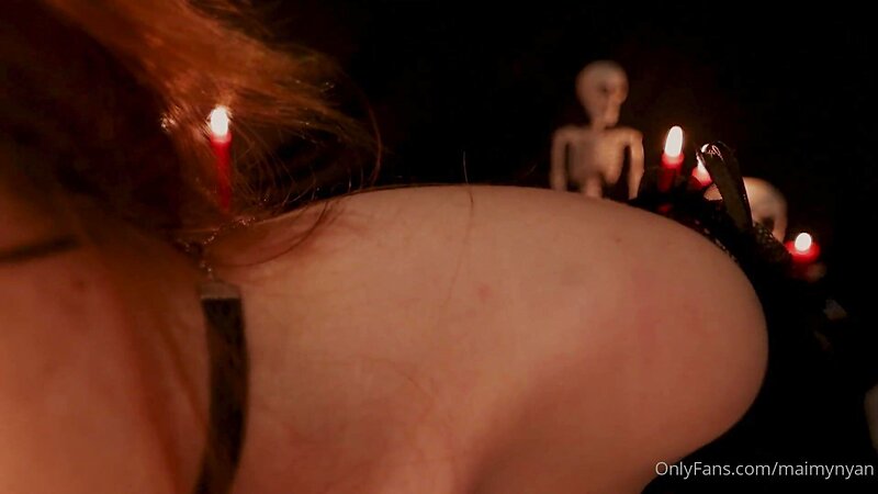 Maimy ASMR Roleplay Halloween Vampire Pet