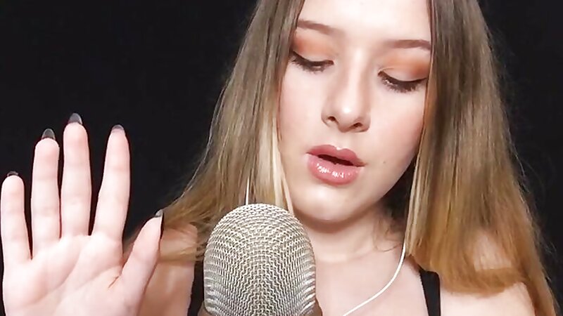 Diddly Asmr Soothing Hand Movements and Plucking