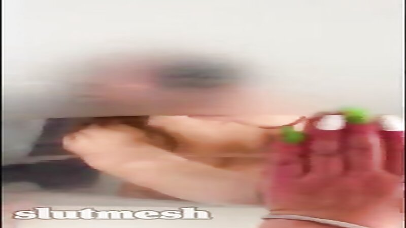 Elchapbella Nude action
