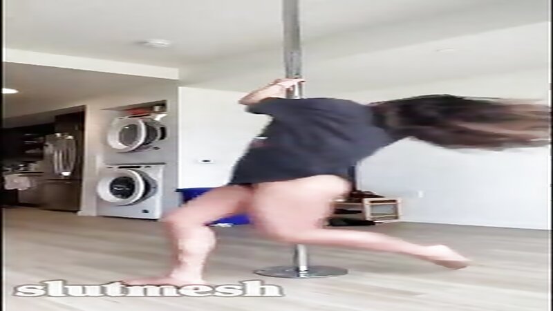Elchapbella Nude action