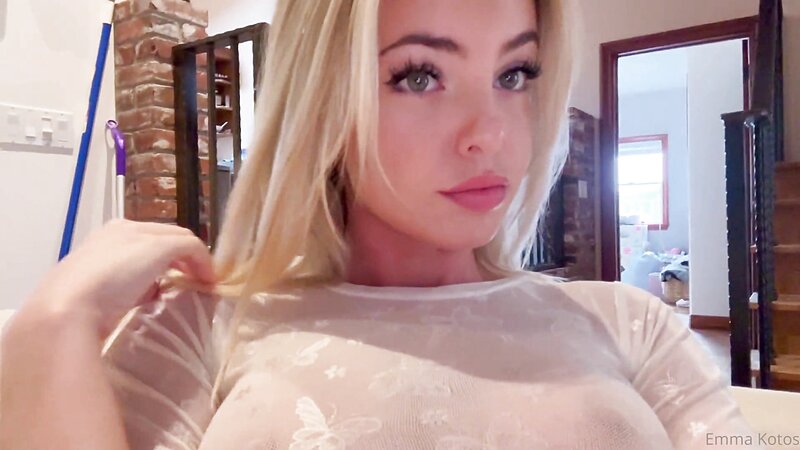 Emma Kotos No Panties Video Leaked