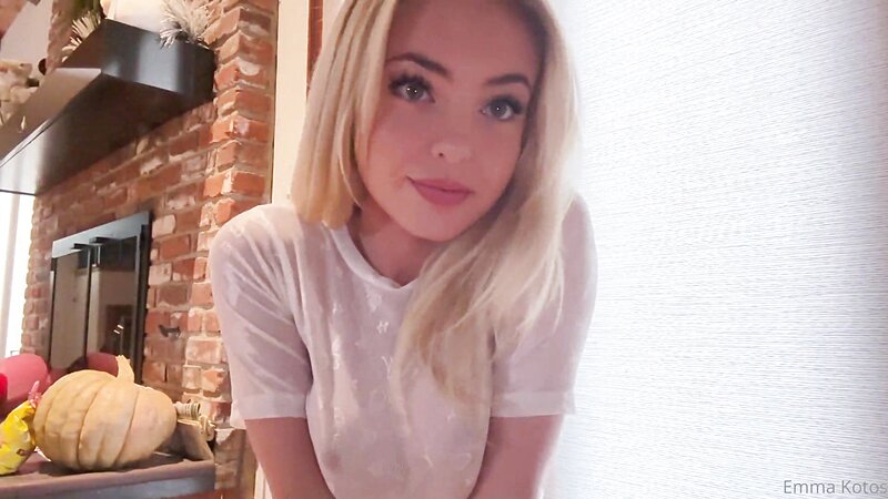 Emma Kotos No Panties Video Leaked