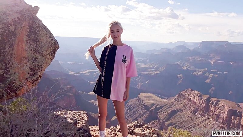 Eva Elfie Private Canyon Sex Tape