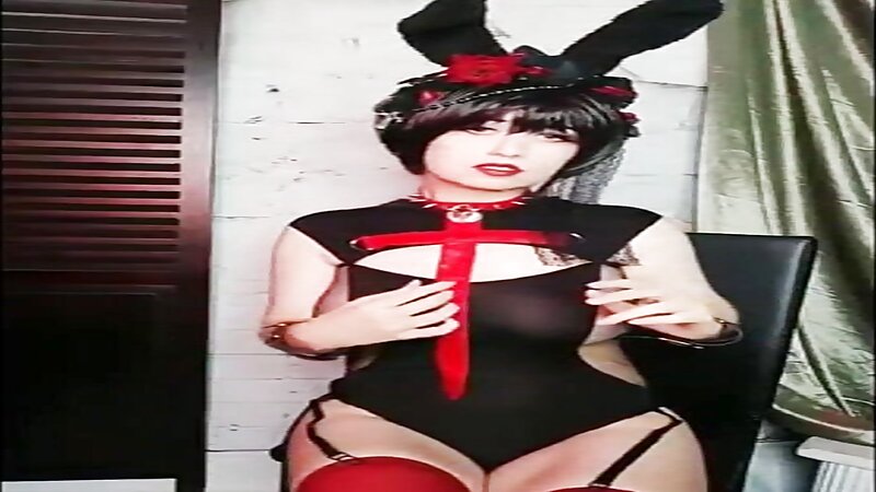 Usatame Goth Bunny Stripteasing
