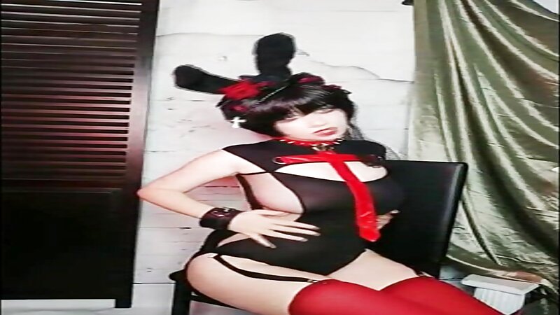 Usatame Goth Bunny Stripteasing