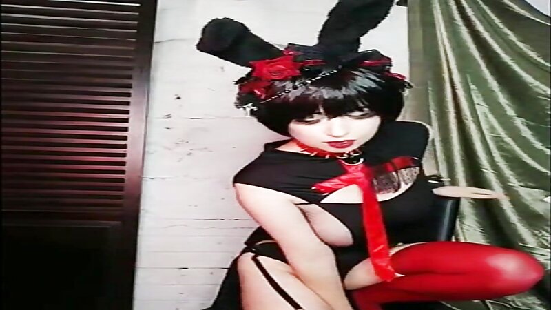 Usatame Goth Bunny Stripteasing