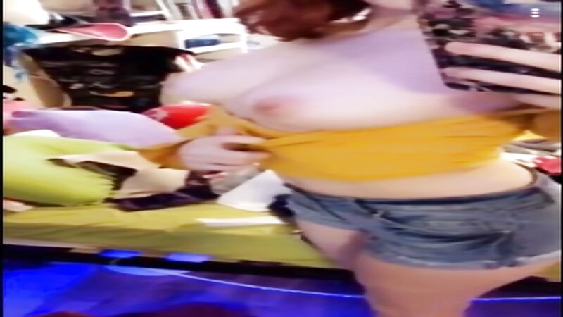 Kwehzy Nude Twitch Streamer Show