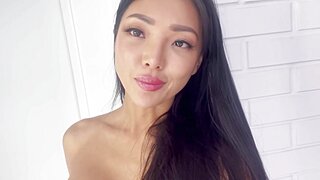 Ayumi Sitting On The Dildo With Her Pussy Tight