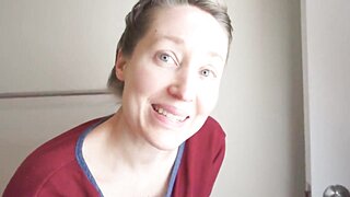 Rose Kelly Sexy Cleaning Tease Video