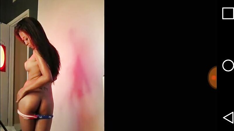 Sukie Kim Beautiful Breasts Show