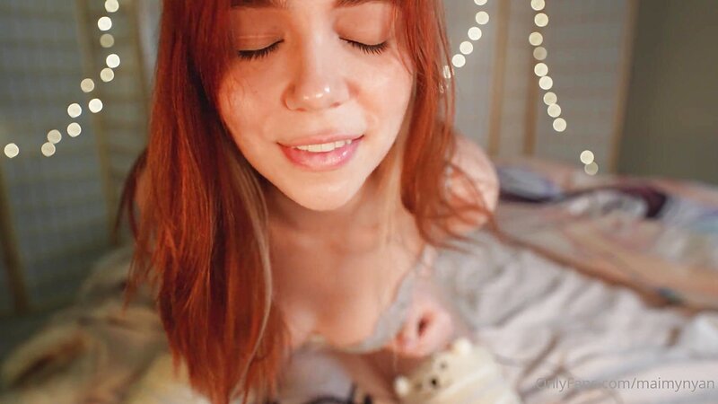 Maimy ASMR Sexy Ear Licking