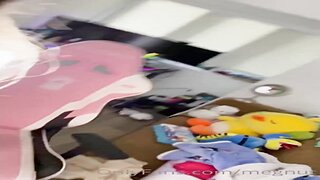 Megnutt02 Onlyfans Bikini Strip Tease Video Leaked