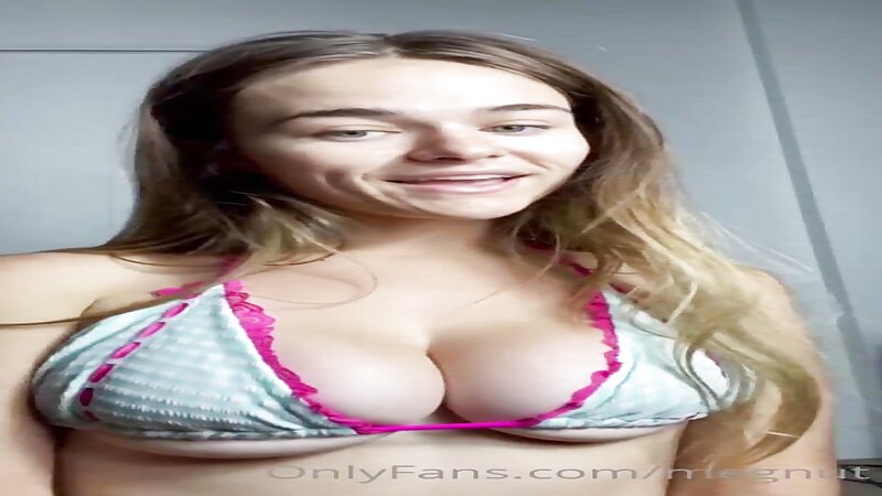 Megnutt02 Bikini Strip Tease and Dancing show