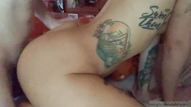 Macbuff Morning Sex With Her Boyfriend