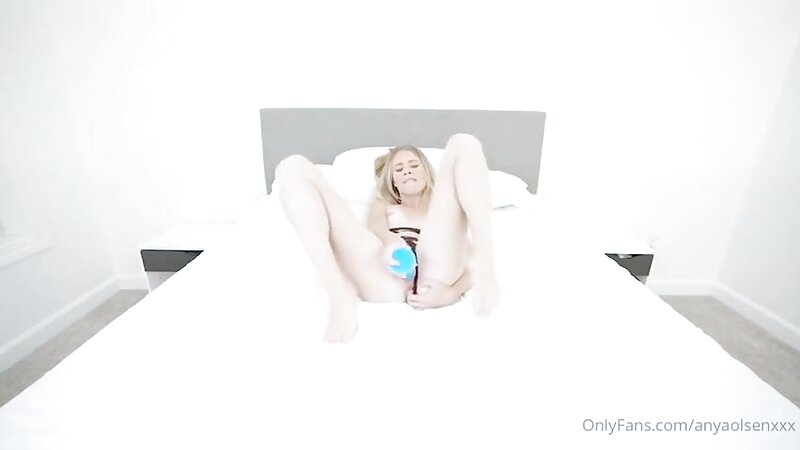 Anya Olsen Exotic Nude Riding a Dildo