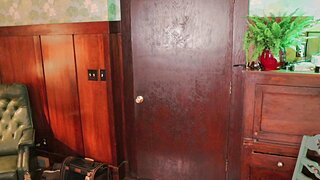 [ManyVids] Olive Wood - Embarrassing Mom Parts 1 2