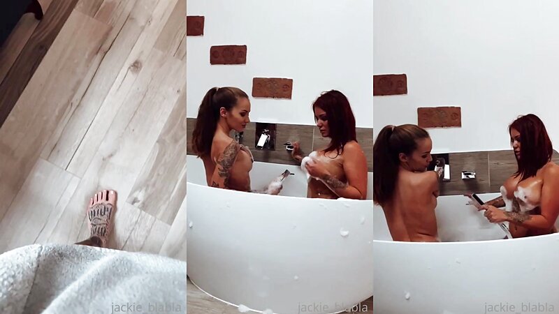 Jackie_Blabla Naked Action
