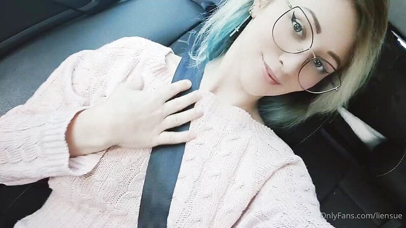 LienSue Sexy Blonde in Cosplay fun