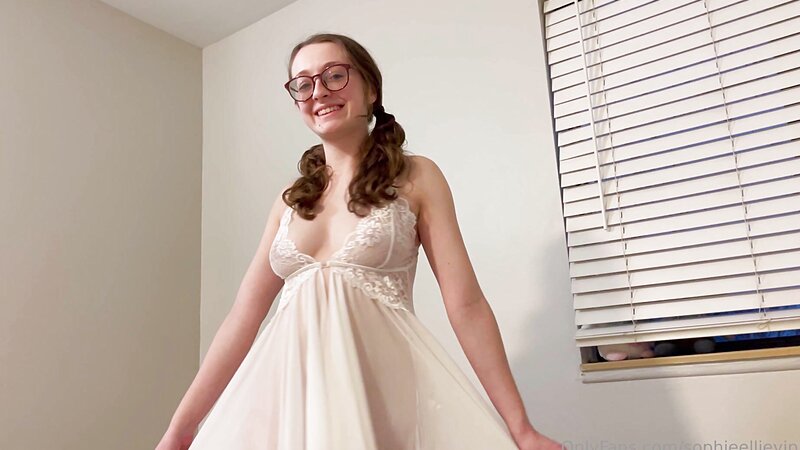 Sophie's VIP Nude Dancing and Stripteasing