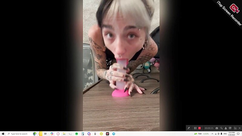 Cruellamorgan Nude Dildo Blowjob action