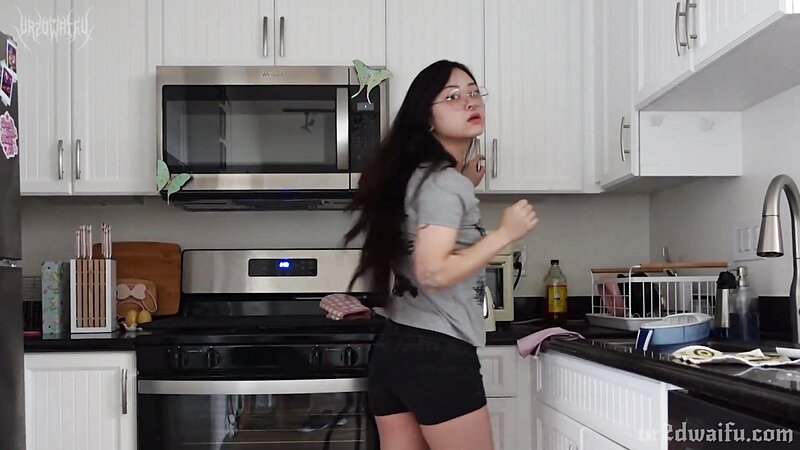 Ur2dwaifu Roleplay Fucking The Babysitter