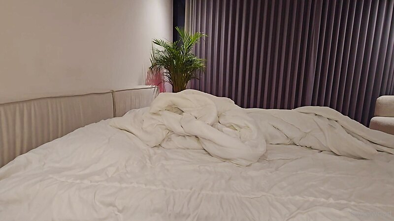 Mel Wood Nude Masturbating in Bed