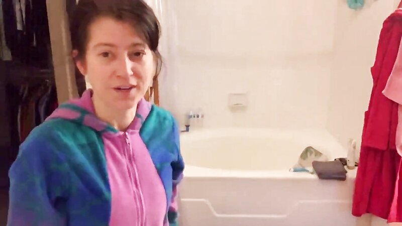 Heidi Lee Bocanegra Nude Shower Scene