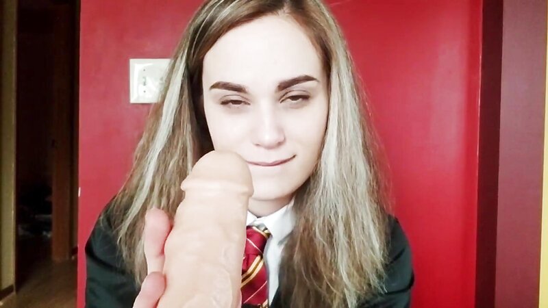Hermione Virgin Handjob Cosplay