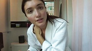 Jennifer Maxwell Accidental Nipple Slip Video