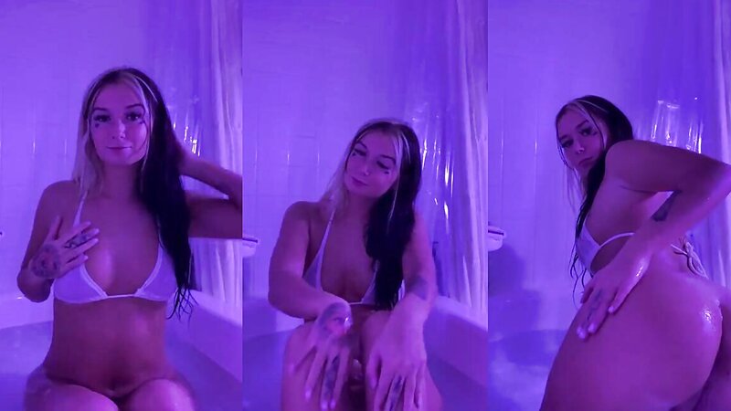 Kingkyliebabee Naked Bathtub Relaxation