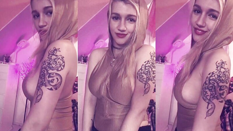 Kunshikitty Naked Teasing and Posing