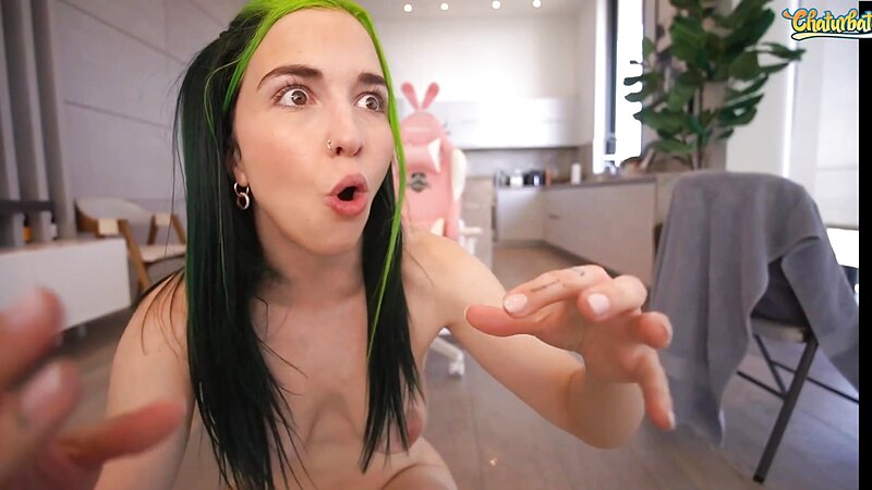 Bailey Eilish Athletic Ass Clapping and Squirt Dildo Ride on Live Stream in Living Room