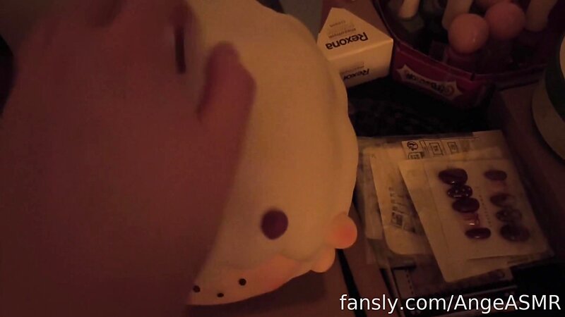 Ange ASMR Erotic Mirror Taps and Fabric Sounds with Lens Licking