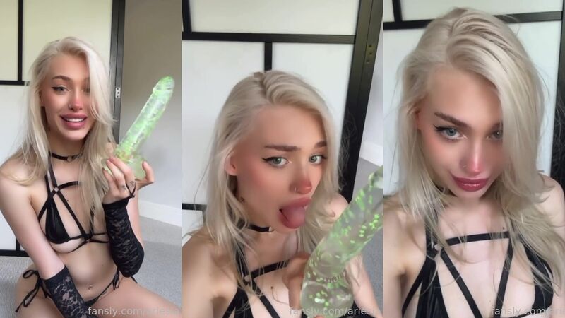 Ariesia ASMR Blowjob with Huge Dildo Machine