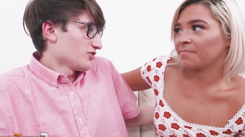 Everything For My Stepfamily – PAWG Babe in Tight Pussy Taboo Group Sex with BBC Cumshot