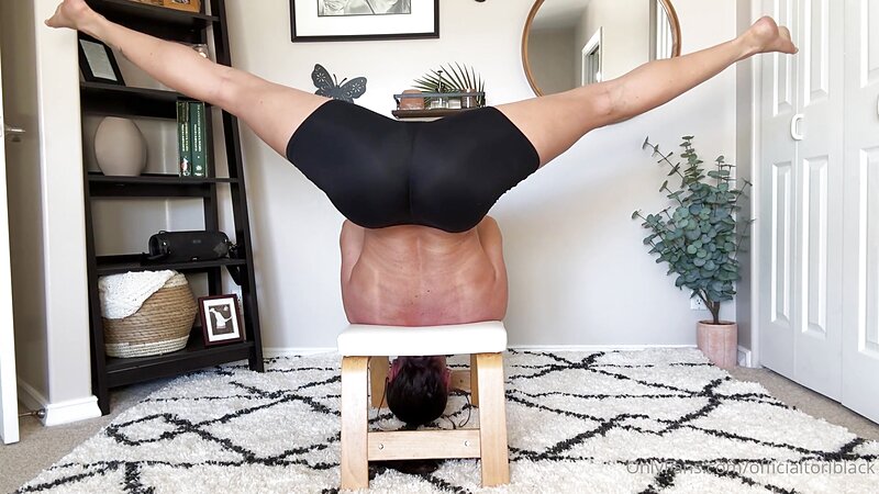 Tori Black Flexible Milf Yoga Tease and Perfect Pussy Show