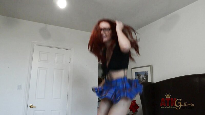 Lacy Lennon Redhead Masturbates Her Coochie in Bed with Big Tits on Display