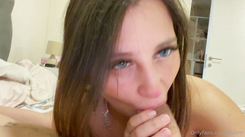 Blairbelen Gives Sloppy Blowjob to Her Buddy