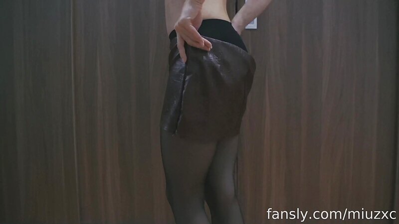 Miuzxc Amateur Asian Brunette Blowjob and Creampie in Taxi Car POV