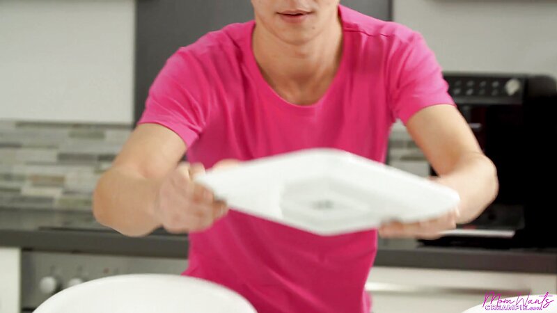 Sharon White Horny Blonde Step Mom Gets Hard Blowjob and Creampie in PAWG Fuck