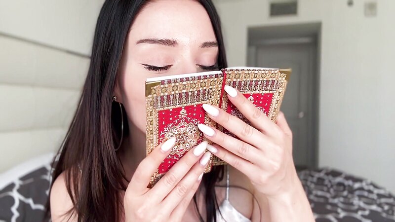 The MashaKata ASMR Magnetic Hypnotic Kisses For You