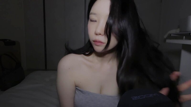 Yeonchu ASMR Body Sounds and Massage Roleplay