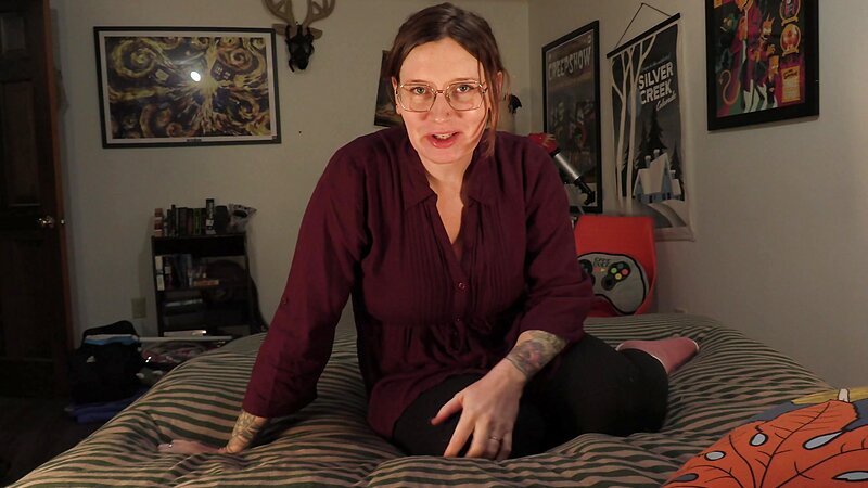 Bettie Bondage Haunted Halloween Necklace Roleplay POV