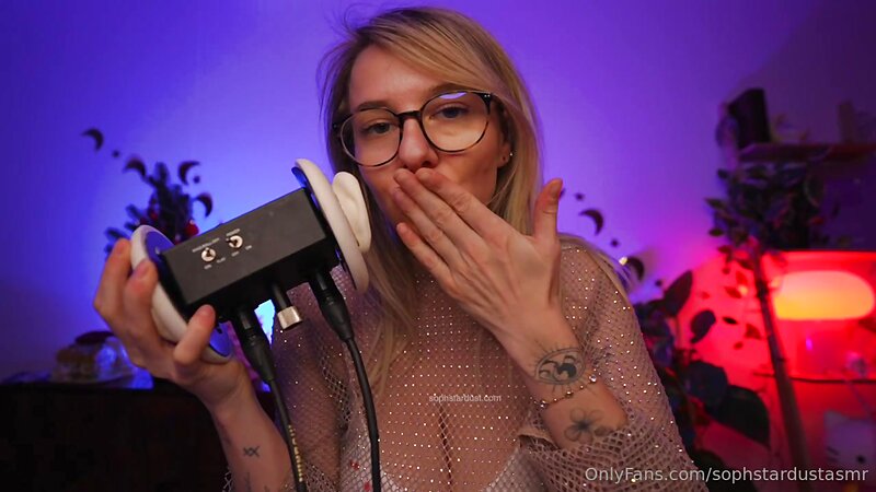 Soph Stardust ASMR Wet and Dry Ear-to-Ear Mouth Sounds Very Lewd and Cheeky Ending