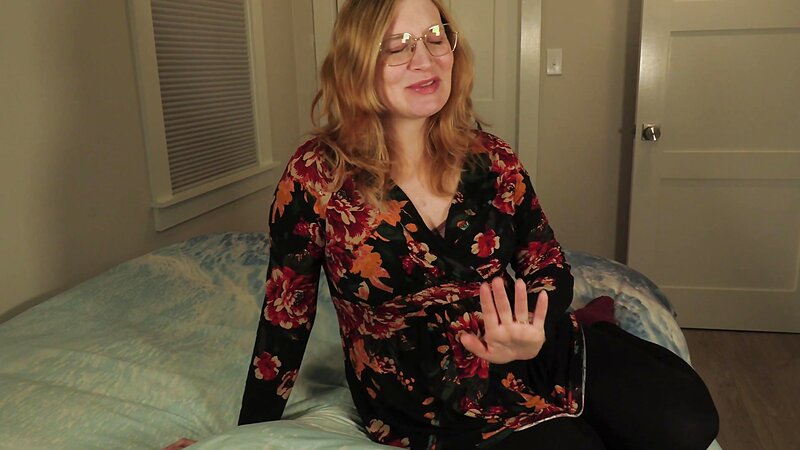 Bettie Bondage Gullible MILF Mom Roleplay with Bully in 4K POV